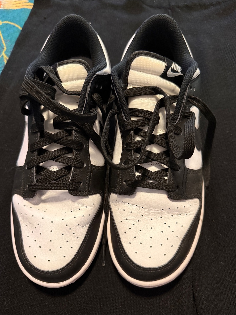 Nike Black and White Low-Top Sneakers - Classic Two-Tone Design